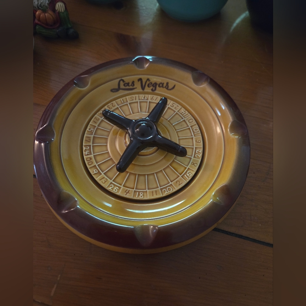 Las Vegas Roulette Wheel Souvenir Ashtray Vintage Made In Japan